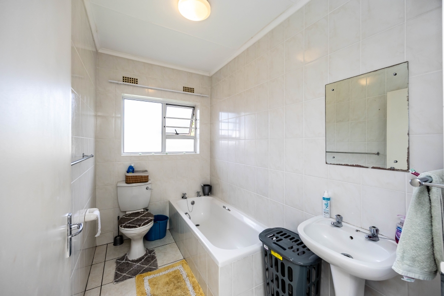 2 Bedroom Property for Sale in Cambridge Eastern Cape